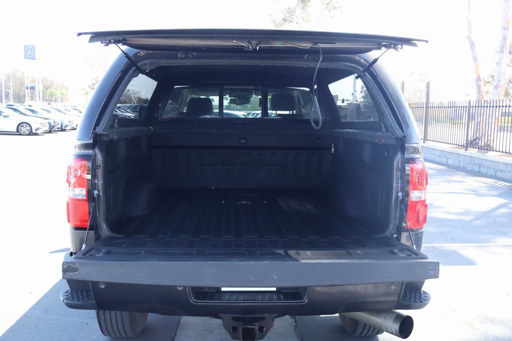 Used 2015 GMC Sierra 2500 Denali w/ Duramax Plus Package AWD/4WD image 14