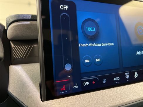 New 2025 Ford Maverick XLT w/ XLT Luxury Package image 12