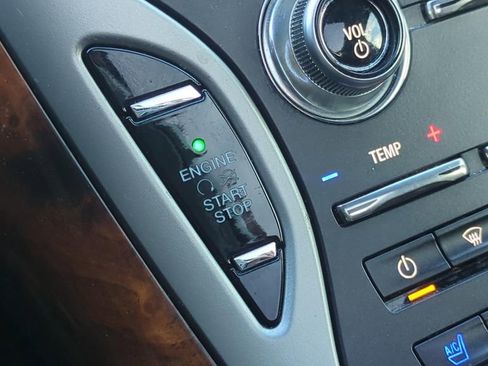 Used 2016 Lincoln MKX Reserve w/ Cargo Utility Package FWD image 27