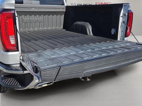 Used 2022 GMC Sierra 1500 SLT image 9