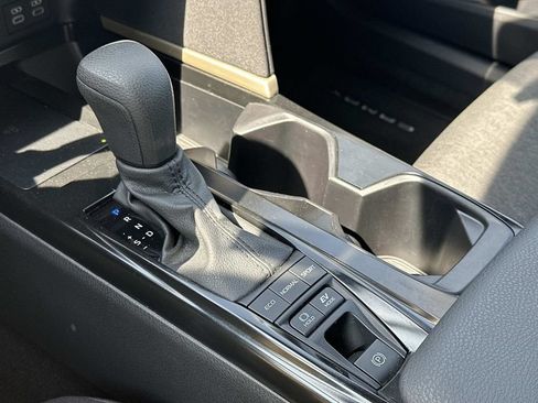 Used 2026 Toyota Camry LE FWD image 32