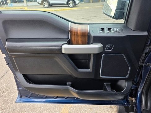 Used 2016 Ford F150 Lariat image 27