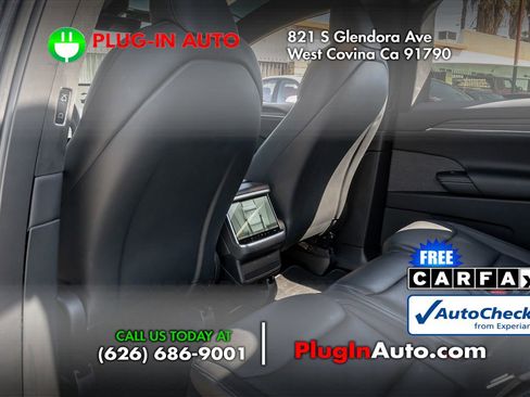 Used 2024 Tesla Model X image 9