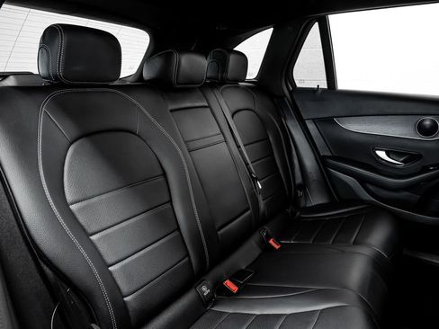 Used 2020 Mercedes-Benz GLC 300 4MATIC image 34