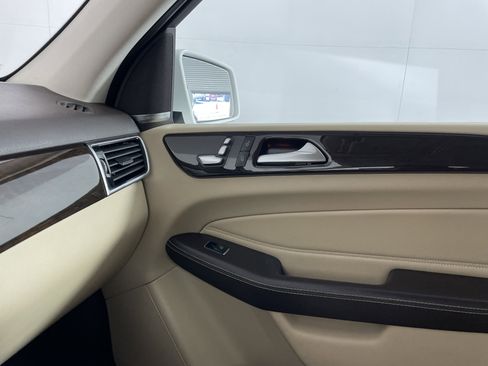 Used 2017 Mercedes-Benz GLE 350 image 12