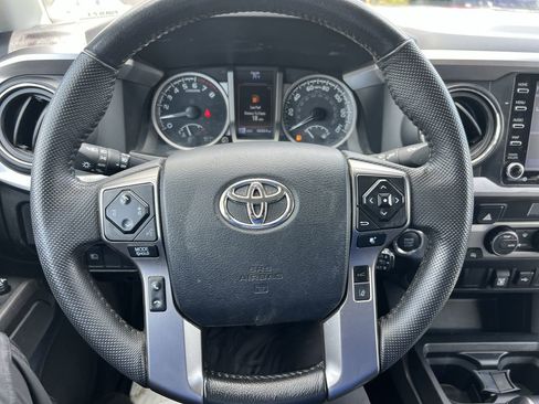 Used 2023 Toyota Tacoma SR5 AWD/4WD image 18