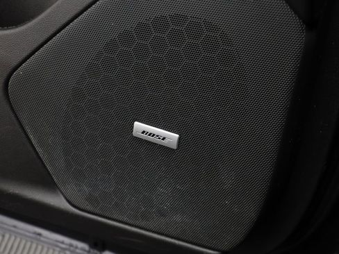 Used 2017 Cadillac XT5 Luxury w/ Driver Awareness Package image 7