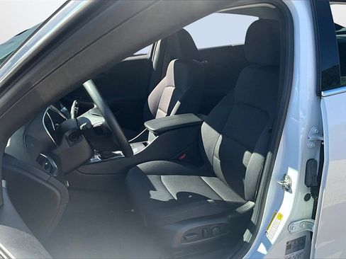 Used 2021 Chevrolet Malibu LT image 21