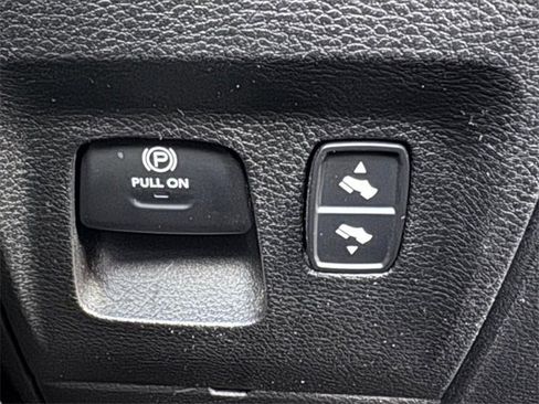 Used 2021 RAM 1500 Big Horn image 16