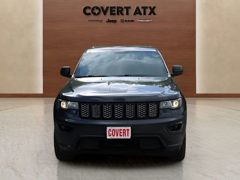 Used 2018 Jeep Grand Cherokee Altitude image 8