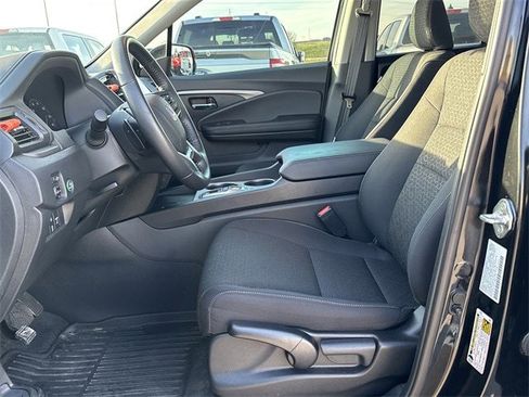 Used 2024 Honda Ridgeline Sport image 16