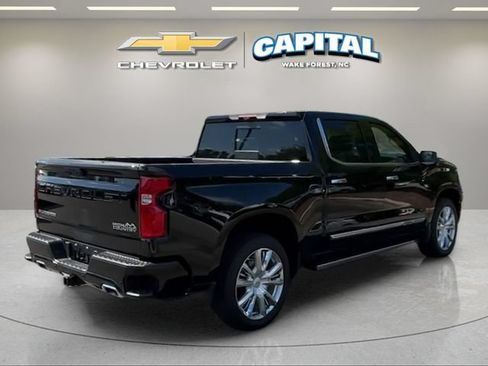 Used 2026 Chevrolet Silverado 1500 High Country AWD/4WD image 6