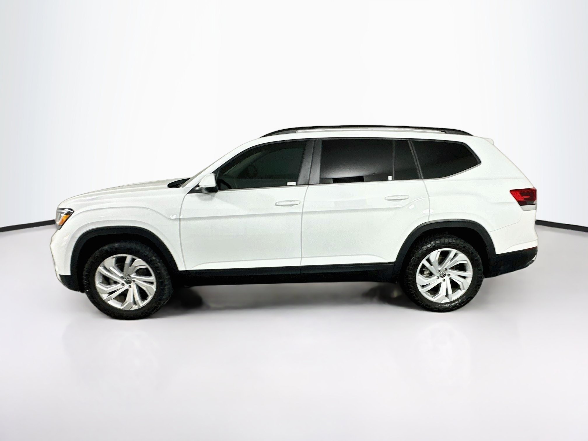 Used 2023 Volkswagen Atlas SE w/ Panoramic Sunroof Package AWD/4WD image 4
