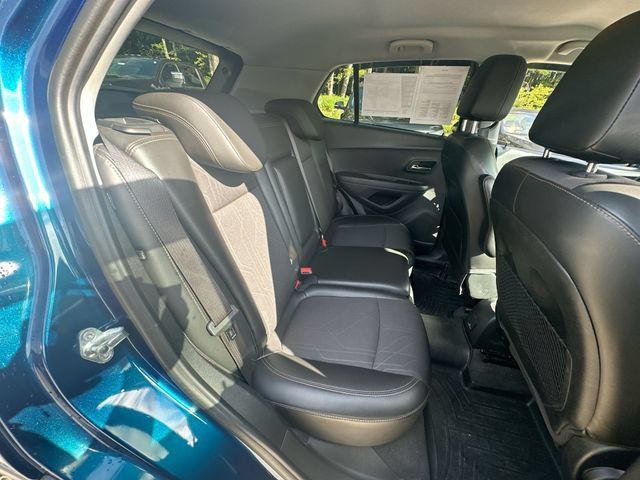 Used 2020 Chevrolet Trax LT w/ LT Convenience Package FWD image 30
