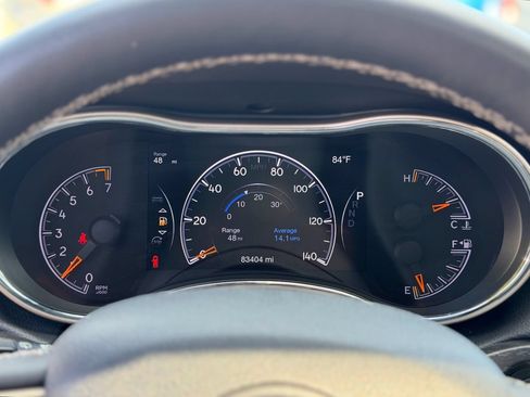 Used 2017 Jeep Grand Cherokee Limited AWD/4WD image 15