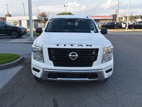 Used 2021 Nissan Titan SV w/ SV Convenience Package AWD/4WD image 21