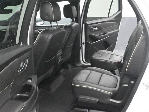 Used 2023 Chevrolet Traverse Premier w/ Redline Edition AWD/4WD image 14
