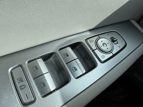 Used 2023 Hyundai Palisade Limited w/ Cargo Package image 38