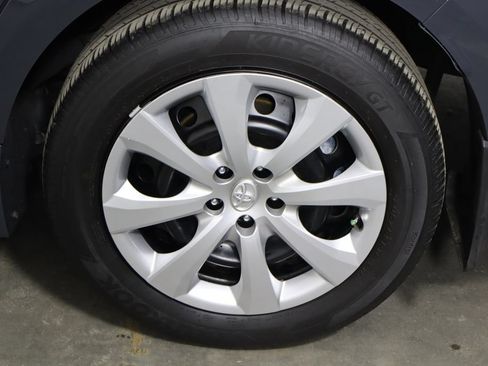 Used 2025 Toyota Corolla LE FWD image 36
