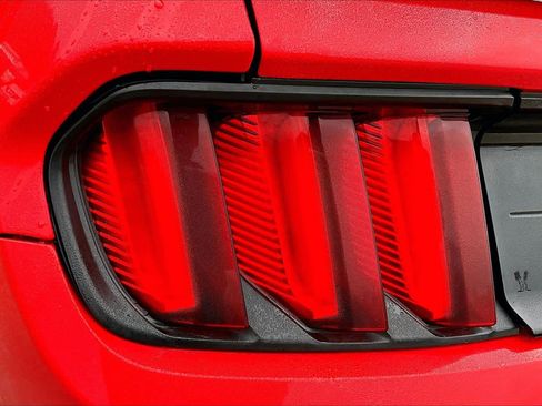 Used 2020 Ford Mustang GT Premium w/ Equipment Group 401A image 27