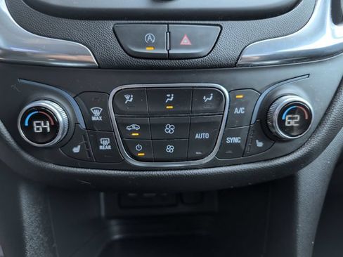 Used 2023 Chevrolet Equinox LT AWD/4WD image 19