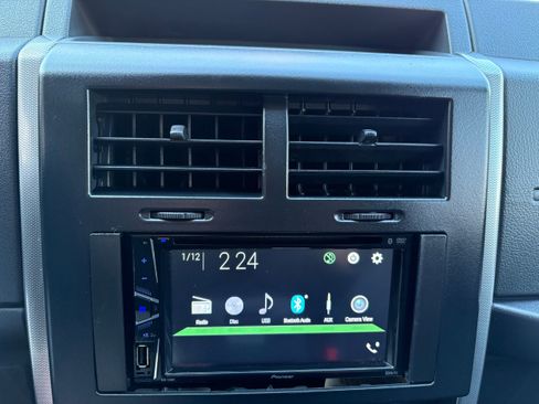 Used 2011 Jeep Liberty Sport image 29