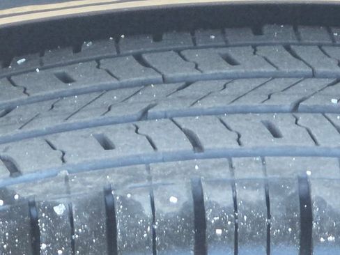 Used 2025 Kia Niro SX image 28