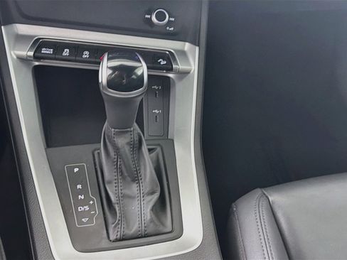 Used 2025 Audi Q3 2.0T Premium AWD/4WD image 23