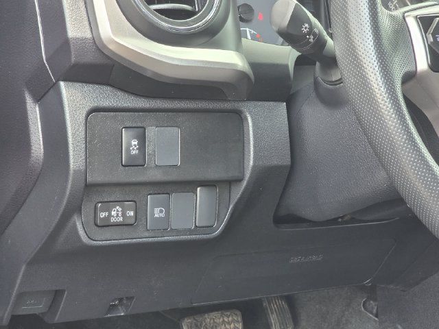 Used 2023 Toyota Tacoma SR5 w/ SX Package AWD/4WD image 18
