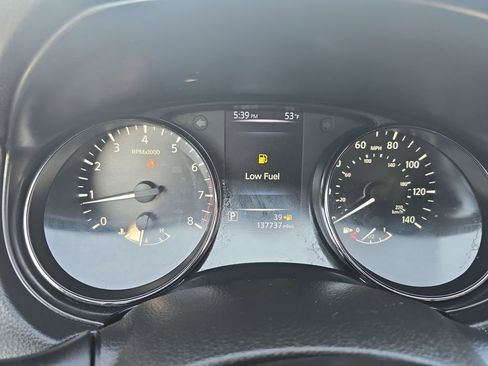 Used 2018 Nissan Rogue Sport S FWD image 35