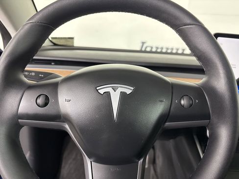 Used 2020 Tesla Model 3 Long Range image 10