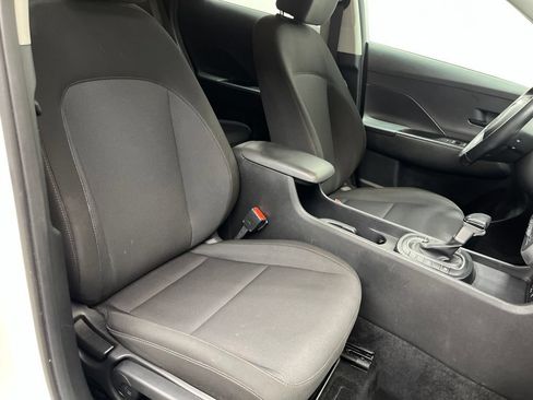 Used 2024 Hyundai Kona SEL AWD/4WD image 22