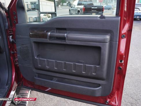 Used 2016 Ford F350 Platinum image 29