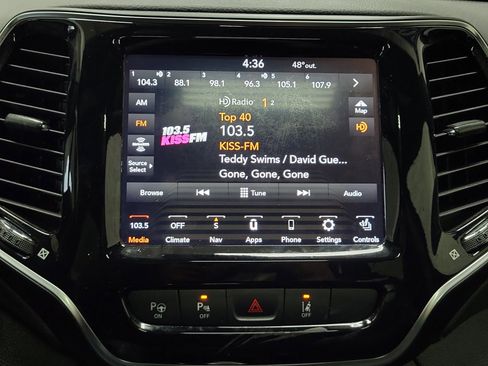 Used 2020 Jeep Cherokee High Altitude image 31