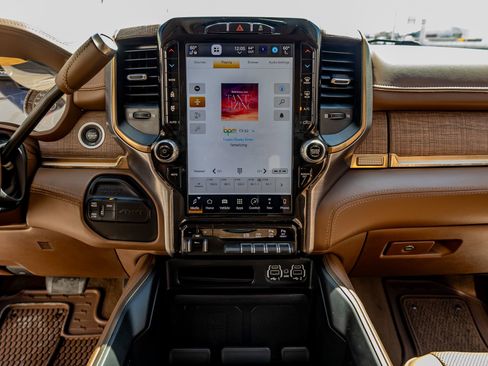 Used 2022 RAM 2500 Limited image 25