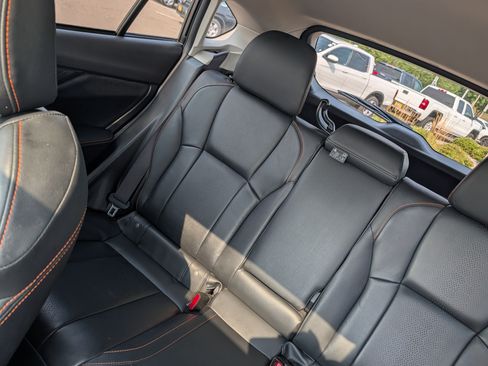 Used 2020 Subaru Crosstrek 2.0i Limited w/ Moonroof Package w/Navigation AWD/4WD image 13
