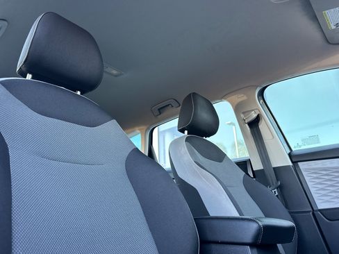 Used 2023 Volkswagen Taos S image 17