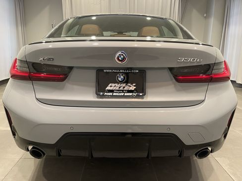 Certified 2023 BMW 330e xDrive w/ M Sport Package AWD/4WD image 5