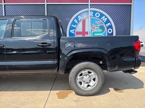 Used 2023 Toyota Tacoma SR image 14