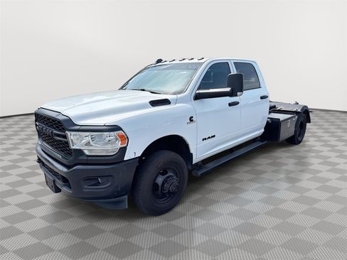 Used 2022 RAM 3500 Tradesman RWD image 1