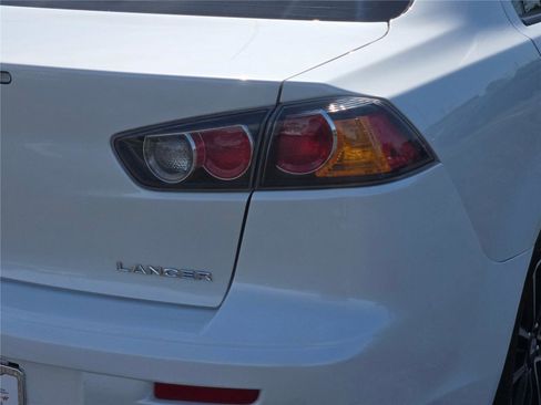Used 2017 Mitsubishi Lancer ES FWD image 13