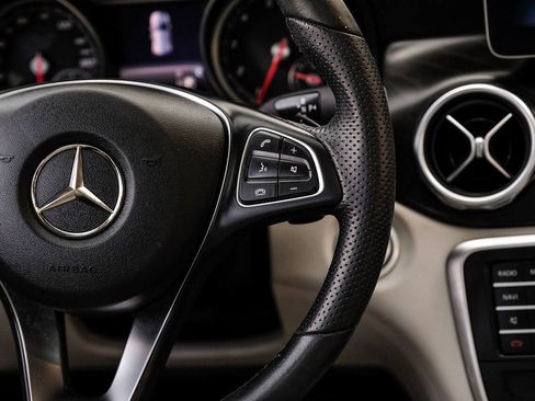 Used 2019 Mercedes-Benz GLA 250 image 19