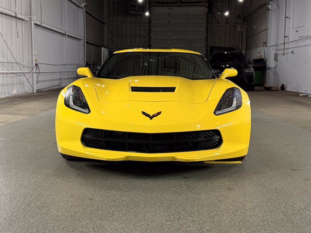 Used 2017 Chevrolet Corvette Stingray Coupe w/ Carbon Flash Badge Package RWD image 2