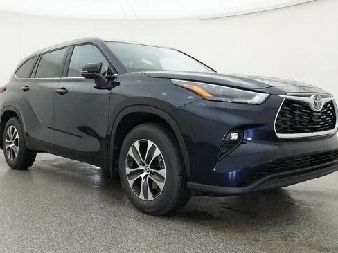 New 2026 Toyota Highlander XLE image 29