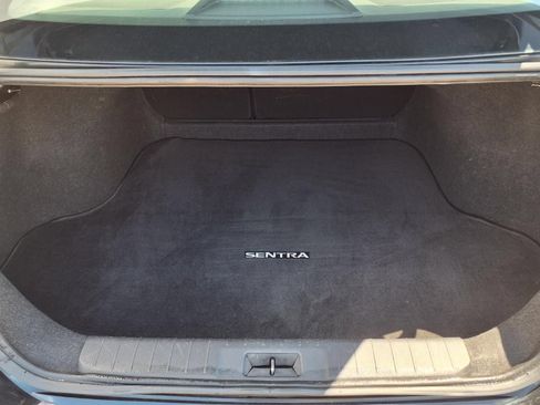 Used 2024 Nissan Sentra SV FWD image 18