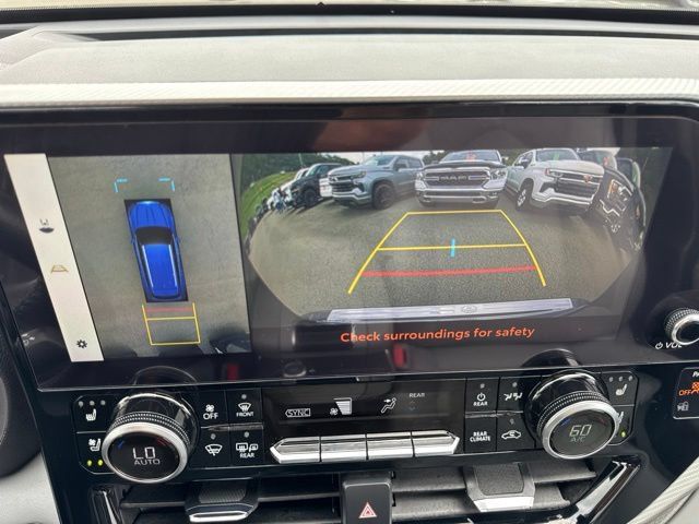 Used 2023 Toyota Highlander Platinum AWD/4WD image 18