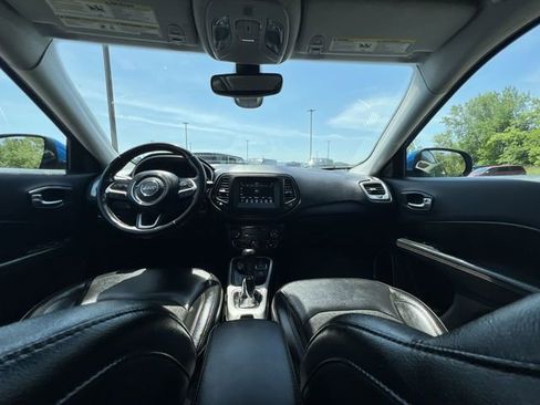 Used 2018 Jeep Compass Latitude w/ Popular Equipment Group AWD/4WD image 10