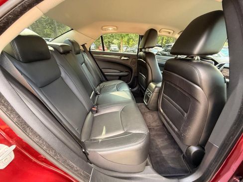 Used 2015 Chrysler 300 Limited w/ 300 Premium Group RWD image 20
