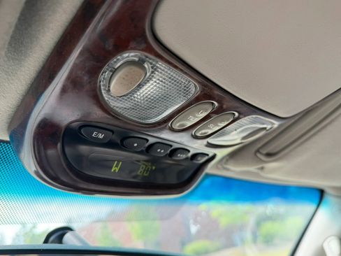 Used 2007 Toyota Sequoia SR5 RWD image 33