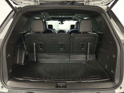 Used 2022 Chevrolet Traverse Premier w/ Redline Edition image 34